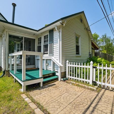 Boyne City Cottage Walk To Downtown And Lake! Extérieur photo