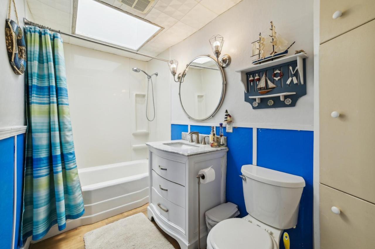 Boyne City Cottage Walk To Downtown And Lake! Extérieur photo