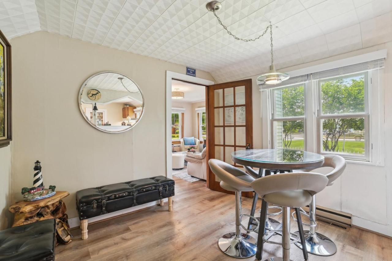 Boyne City Cottage Walk To Downtown And Lake! Extérieur photo