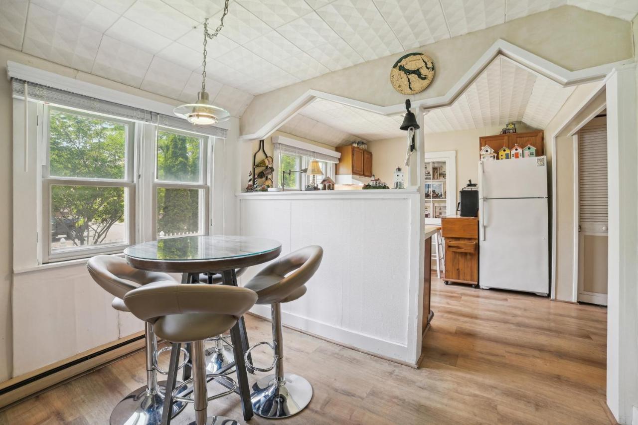 Boyne City Cottage Walk To Downtown And Lake! Extérieur photo