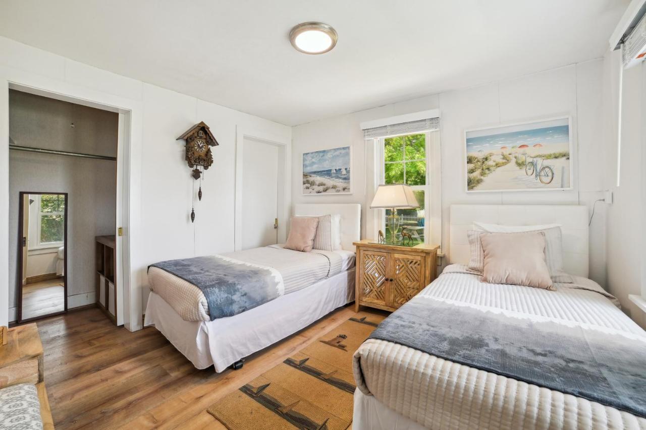 Boyne City Cottage Walk To Downtown And Lake! Extérieur photo